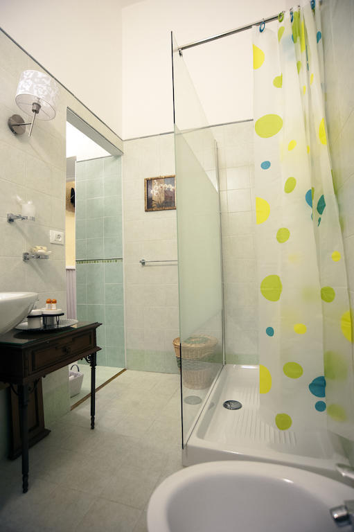Palazzo Salini - Appartamento Familiare Sulmona Chambre photo